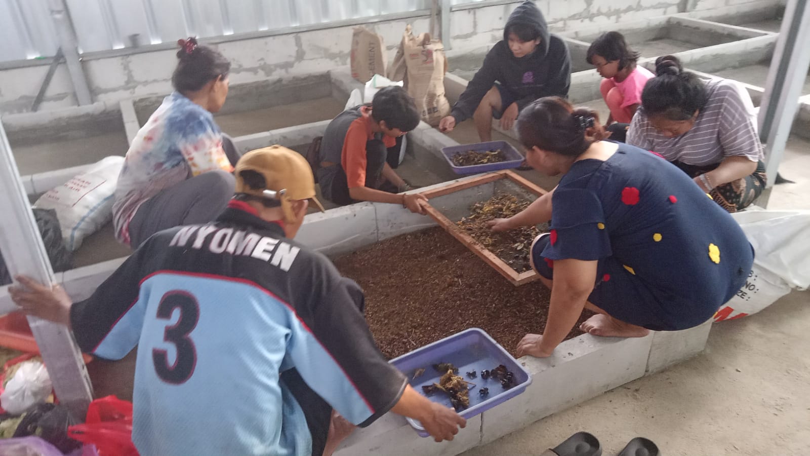 Bangun Semangat Berdaya Pekerja Sampah, Pengolahan Sampah Organik Ditargetkan Jadi Keterampilan Baru 3 Yayasan Mahija parahita nusantara