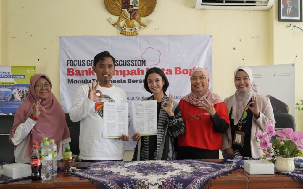 3 Sosialisasi Mahija pada Asobsi dan Dokubata: Dampak Nyata bagi Pemulung 1 dampak-nyata-bagi-pemulung