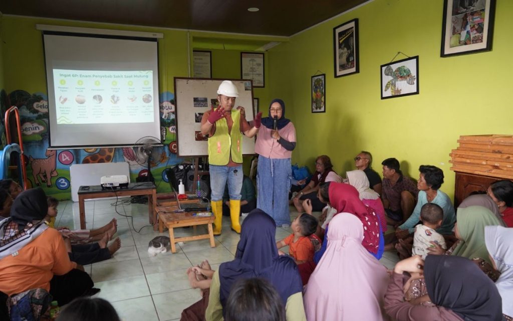 4 Pemberdayaan dari Mahija: Pelatihan Kesehatan dan Keselamatan bagi Pemulung 1 kesehatan-dan-keselamatan-bagi-pemulung